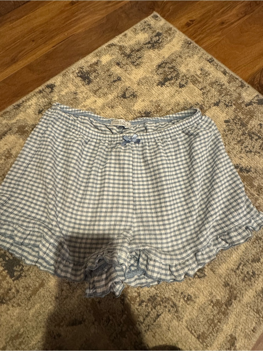 Gingham ruffle shorts